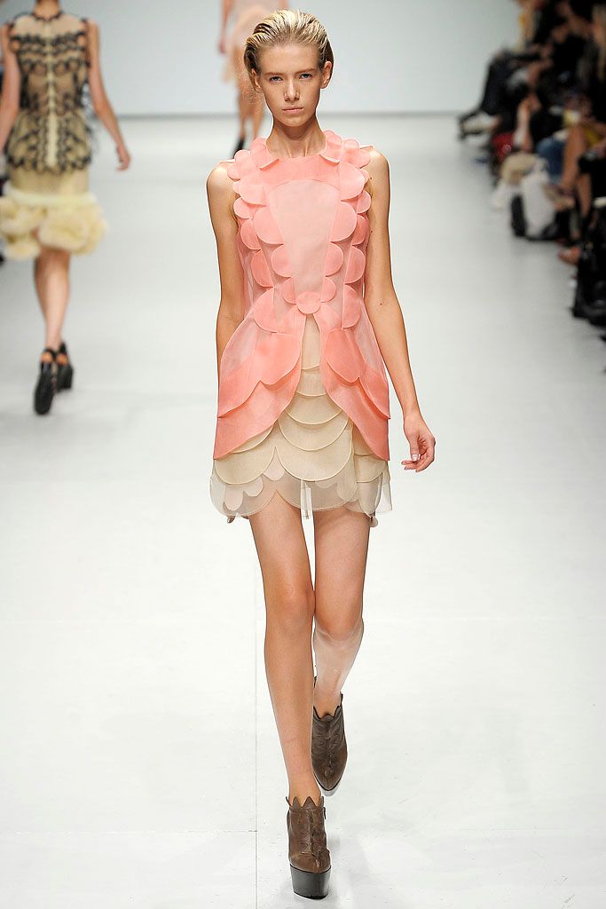 Christopher Kane S/S 09 Look 206
