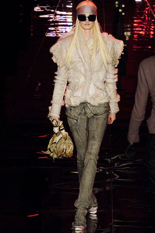 Christian Dior F/W 06 Look 67