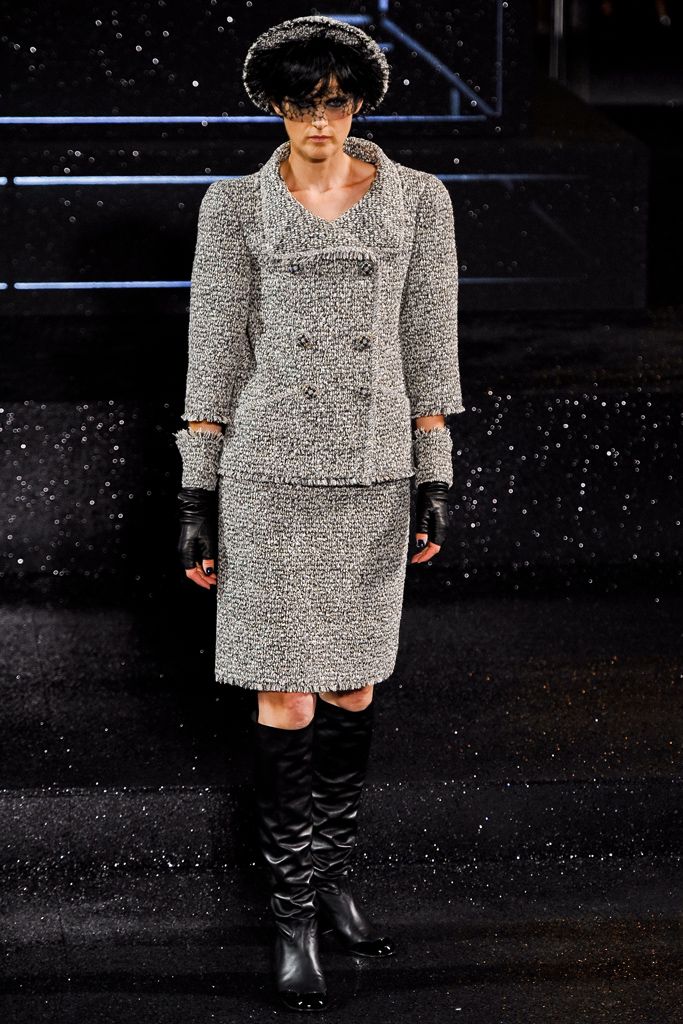 white tweed textured hat