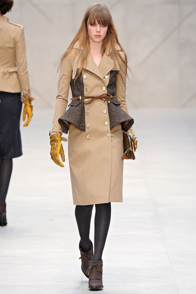 Burberry F/W 12 Look 129