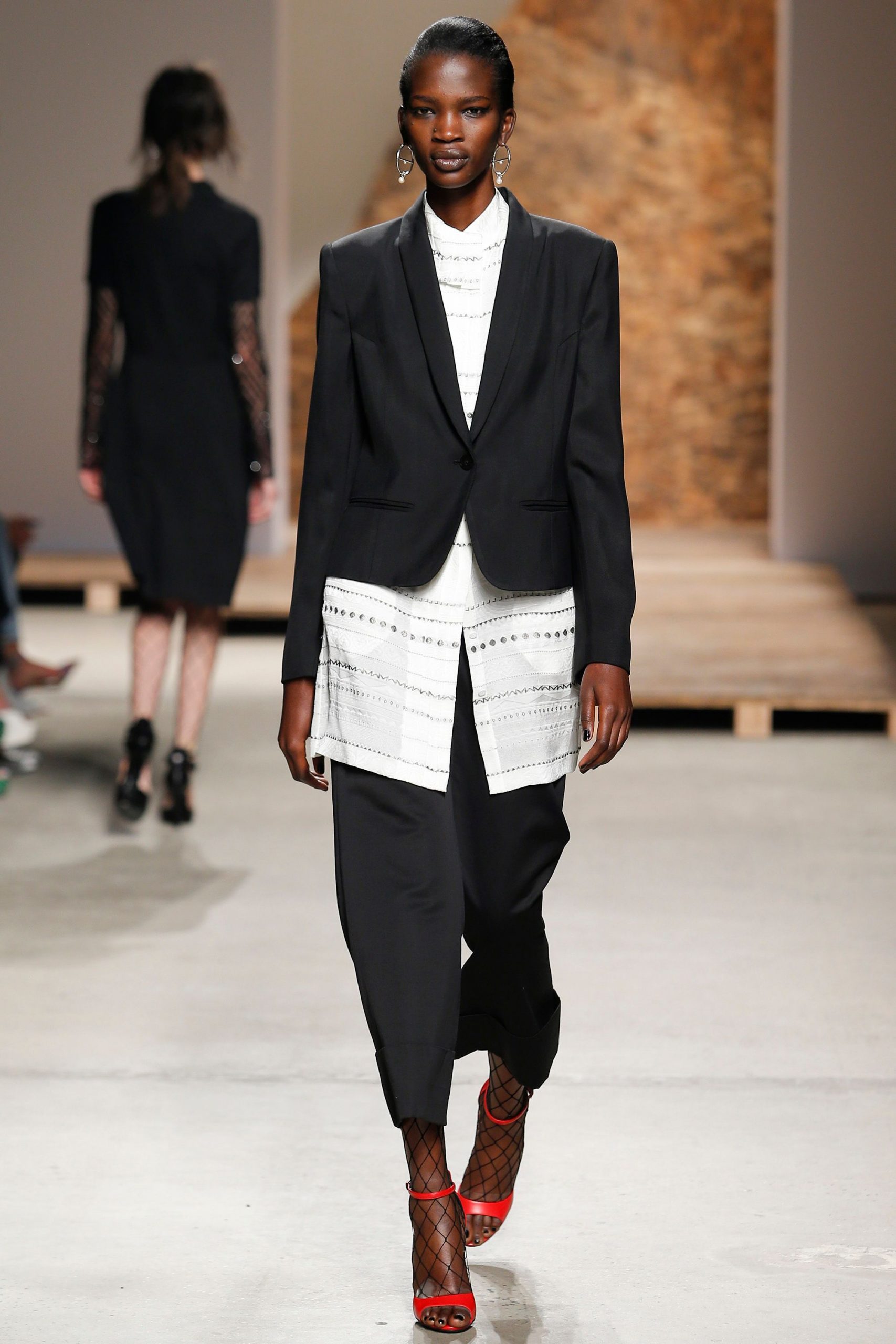 Creatures of the Wind S/S 16 Look 99
