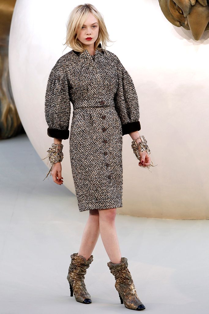 Chanel F/W 10 Couture Look 75