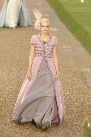Chanel F/W 07 Couture Look 261