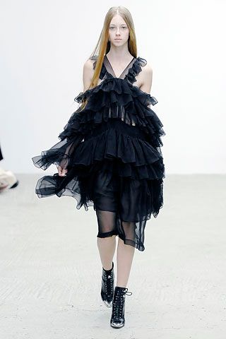Christopher Kane S/S 08 Look 214
