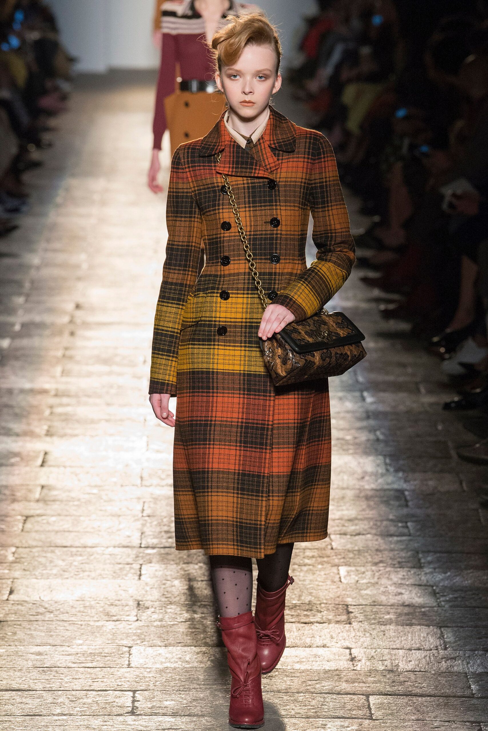 Bottega Veneta F/W 17 Look 110