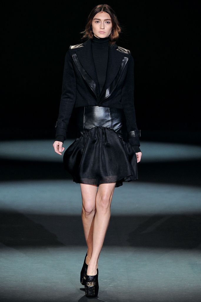 Christian Siriano F/W 11 Look 16