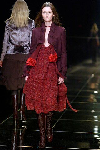 Burberry F/W 05 Look 233