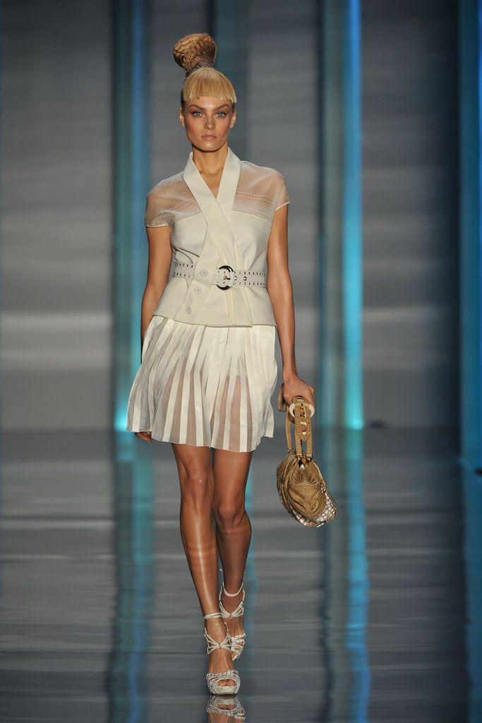 Christian Dior S/S 09 Look 19
