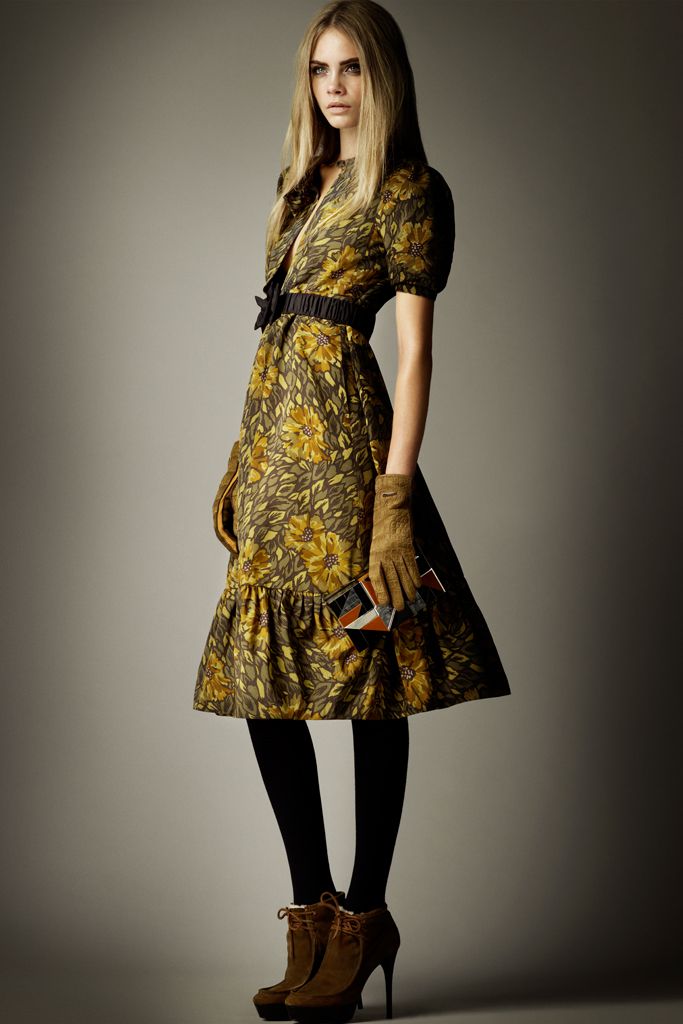 Burberry F/W 12 Look 33