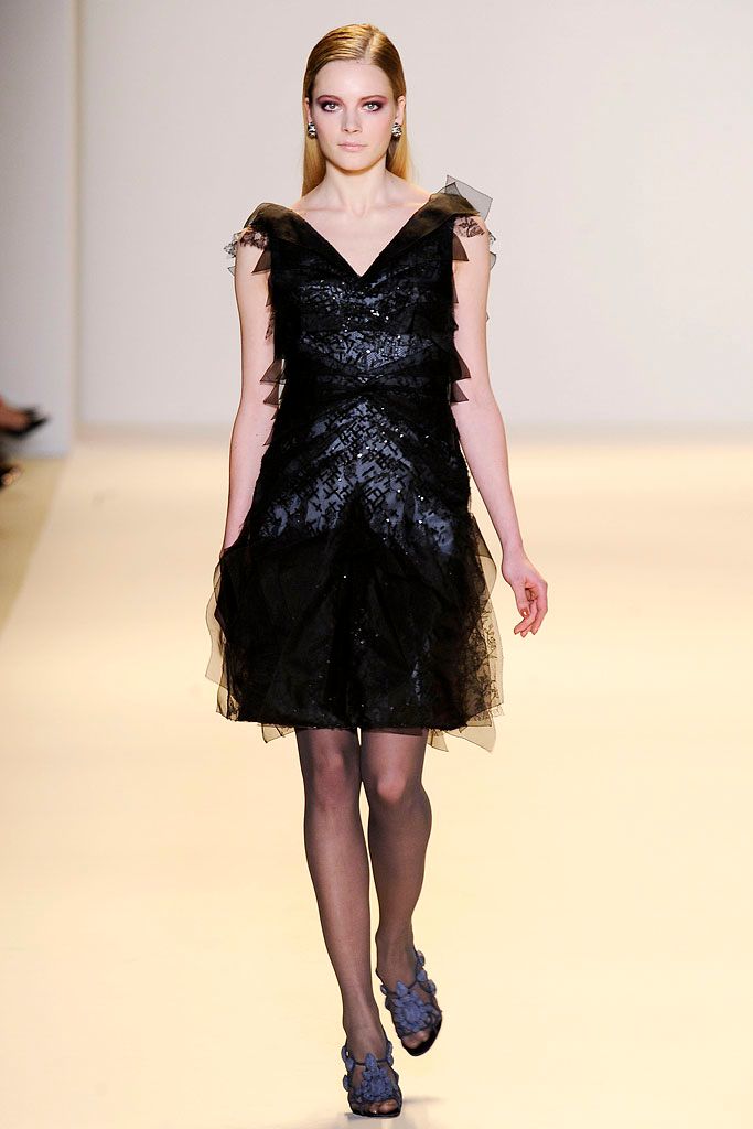 Carolina Herrera F/W 10 Look 191