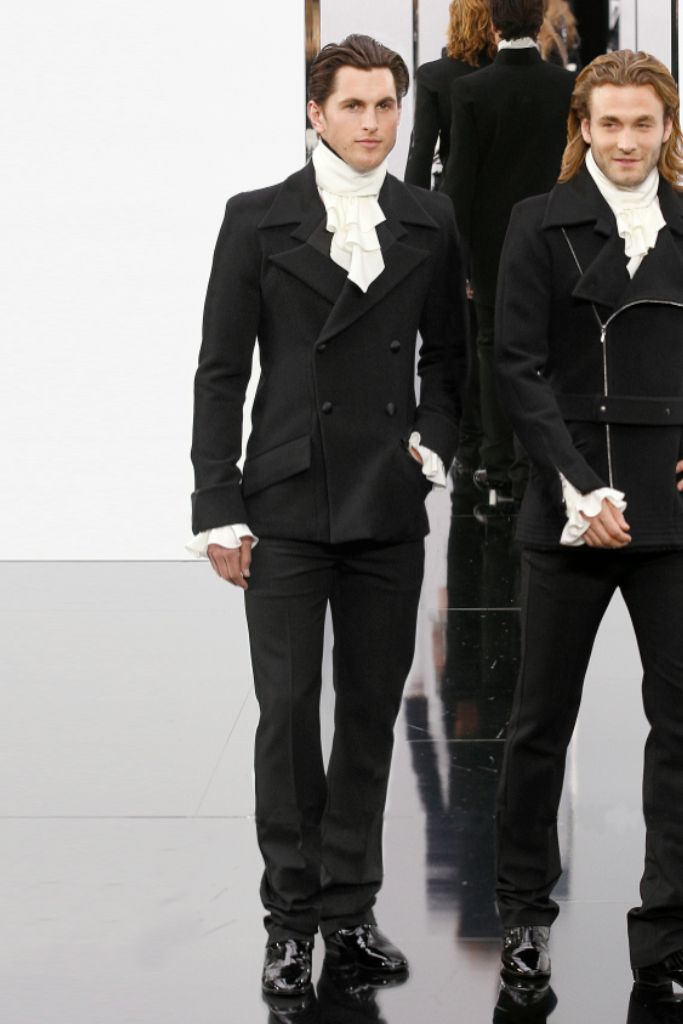 Chanel F/W 09 Look 444