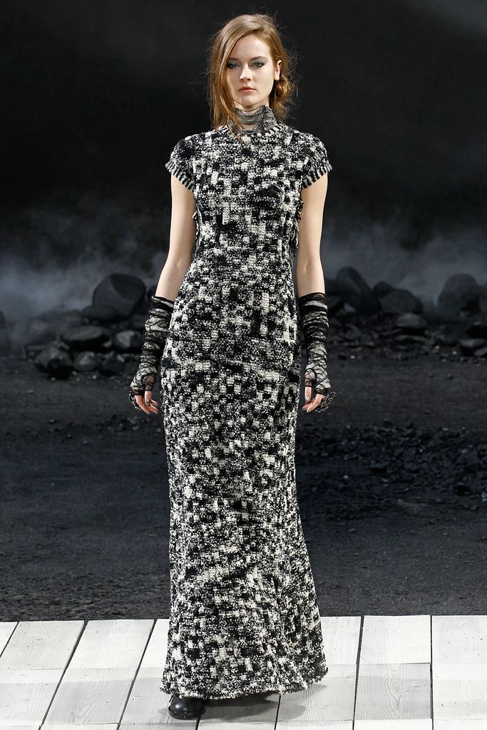 Chanel F/W 11 Look 252