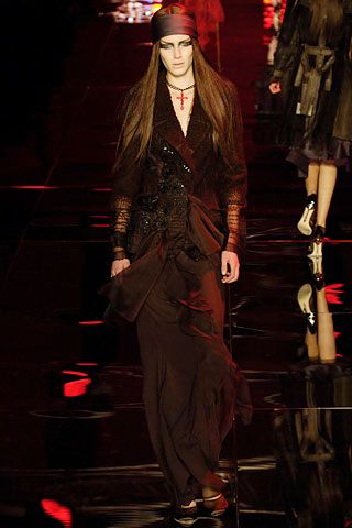 Christian Dior F/W 06 Look 220