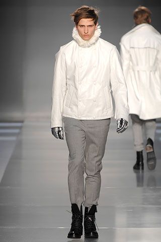 Costume National F/W 07 Menswear Look 3