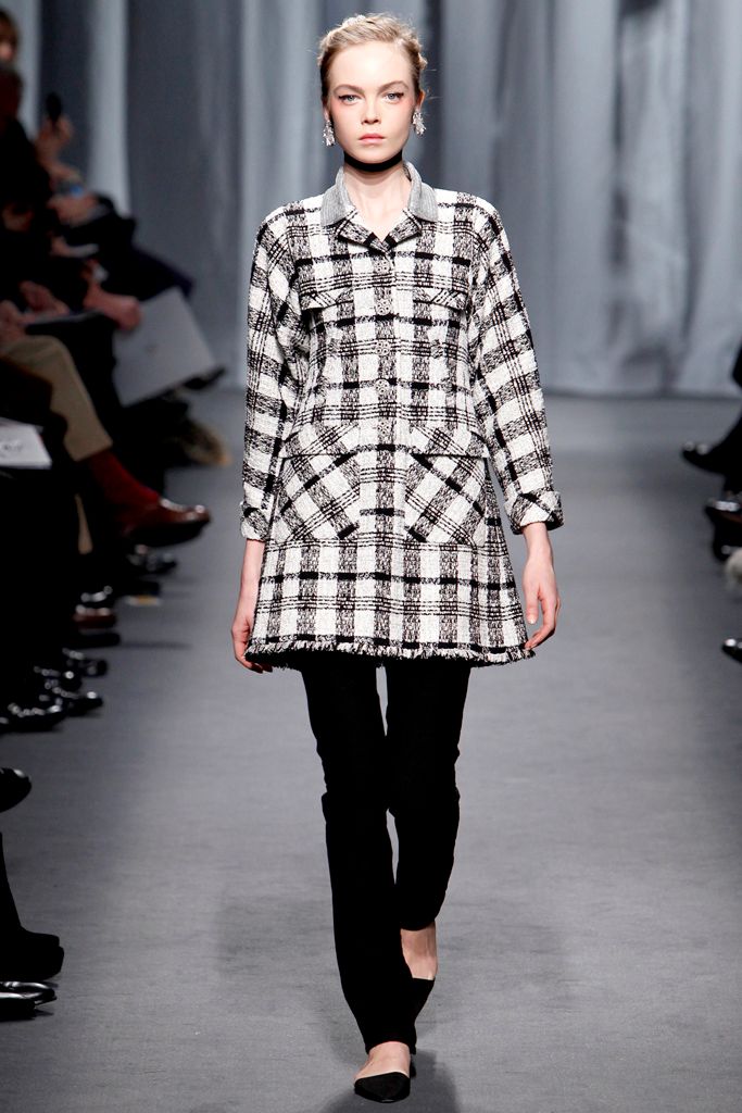 Chanel S/S 11 Couture Look 31