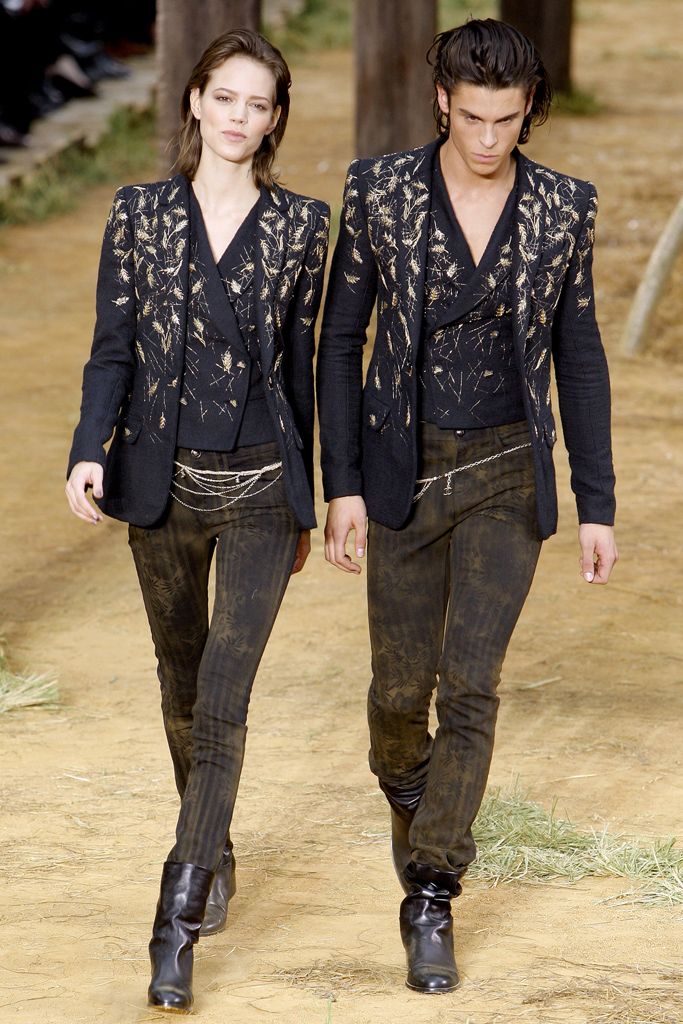 Chanel S/S 10 Look 323