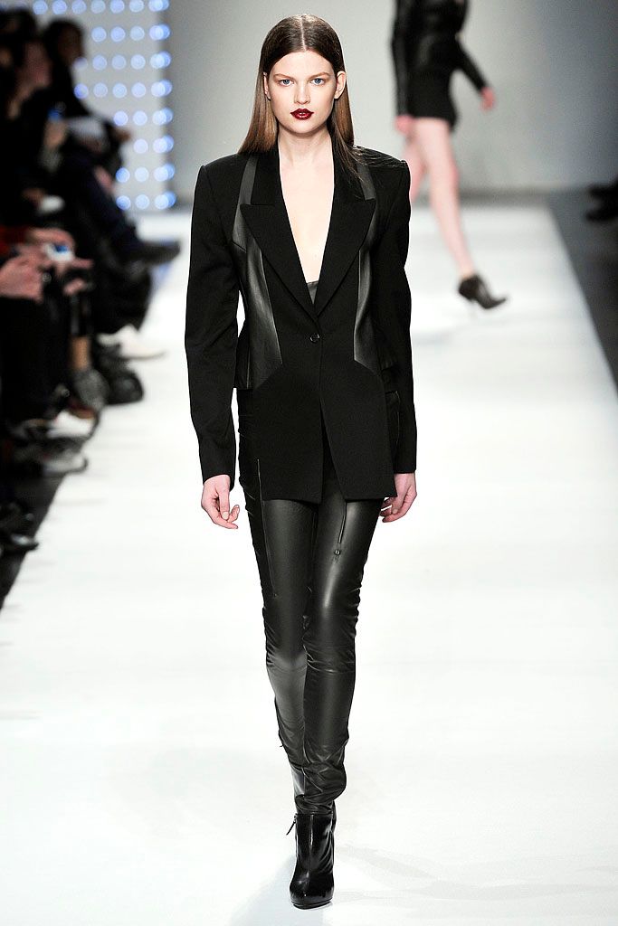 Chalayan F/W 09 Look 217