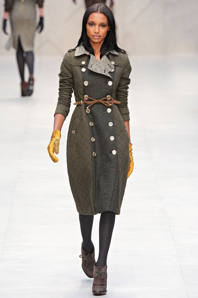 Burberry F/W 12 Look 93