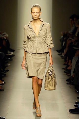 beige leather animal-print textured bag