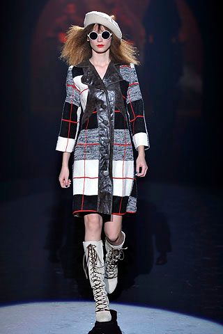 Betsey Johnson F/W 08 Look 151