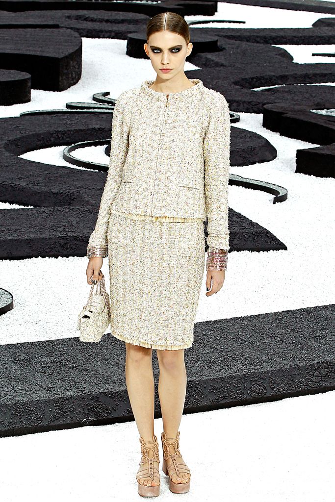 Chanel S/S 11 Look 88