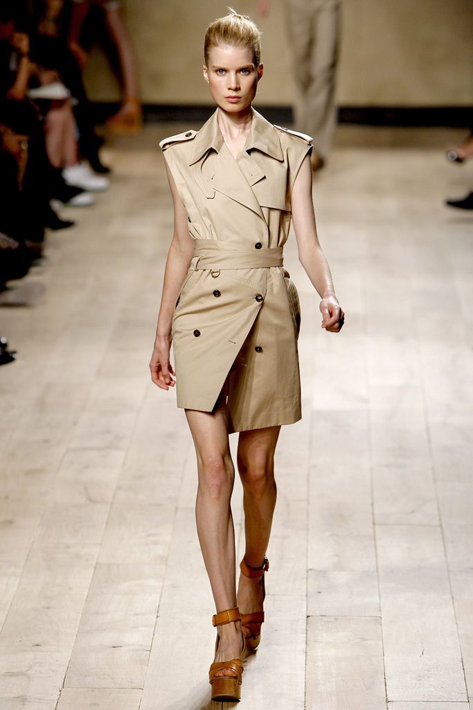 Celine S/S 10 Look 37