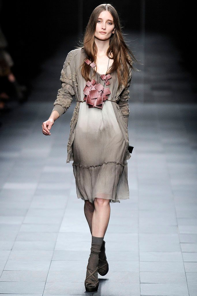 Burberry S/S 09 Look 126