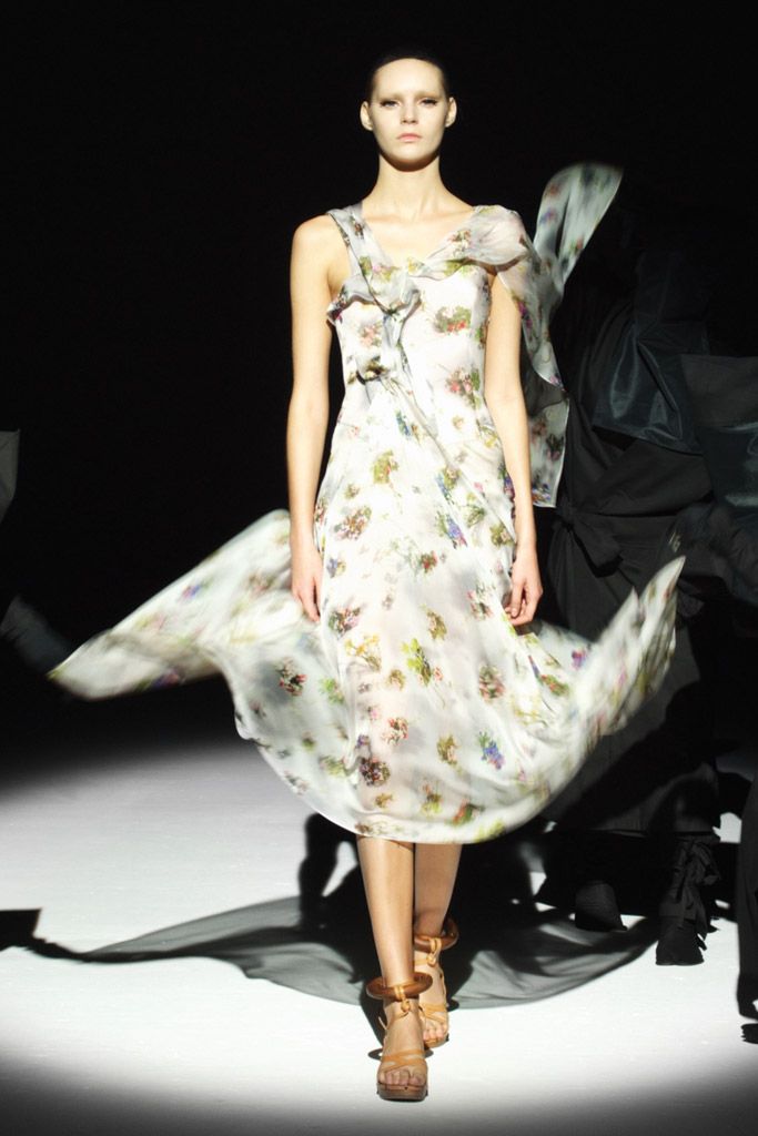 Chalayan S/S 11 Look 146