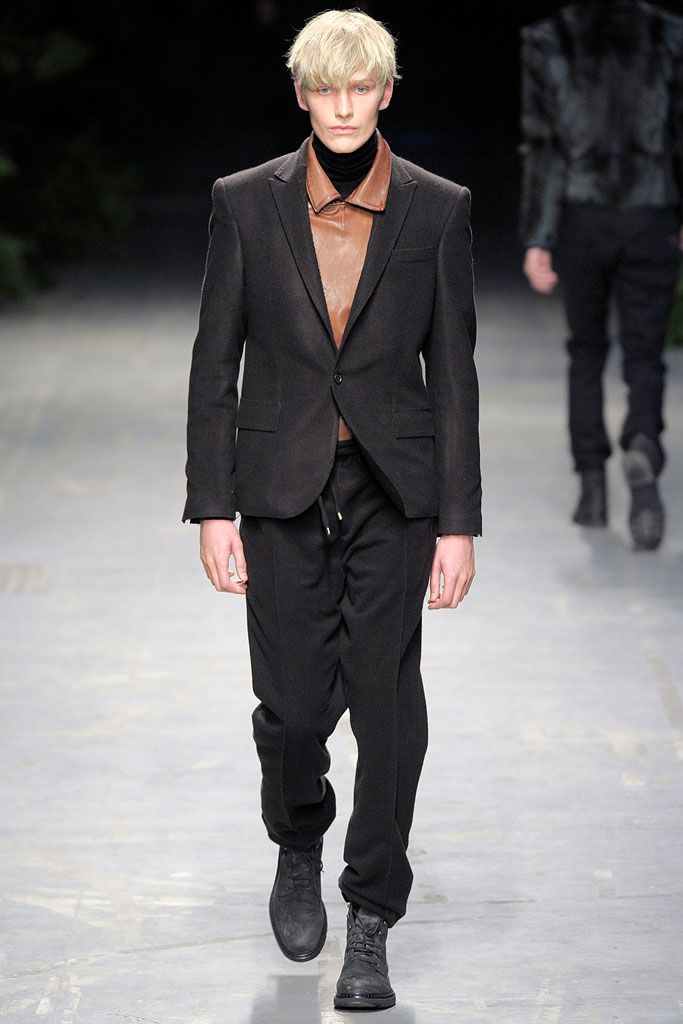 Costume National F/W 10 Menswear Look 49