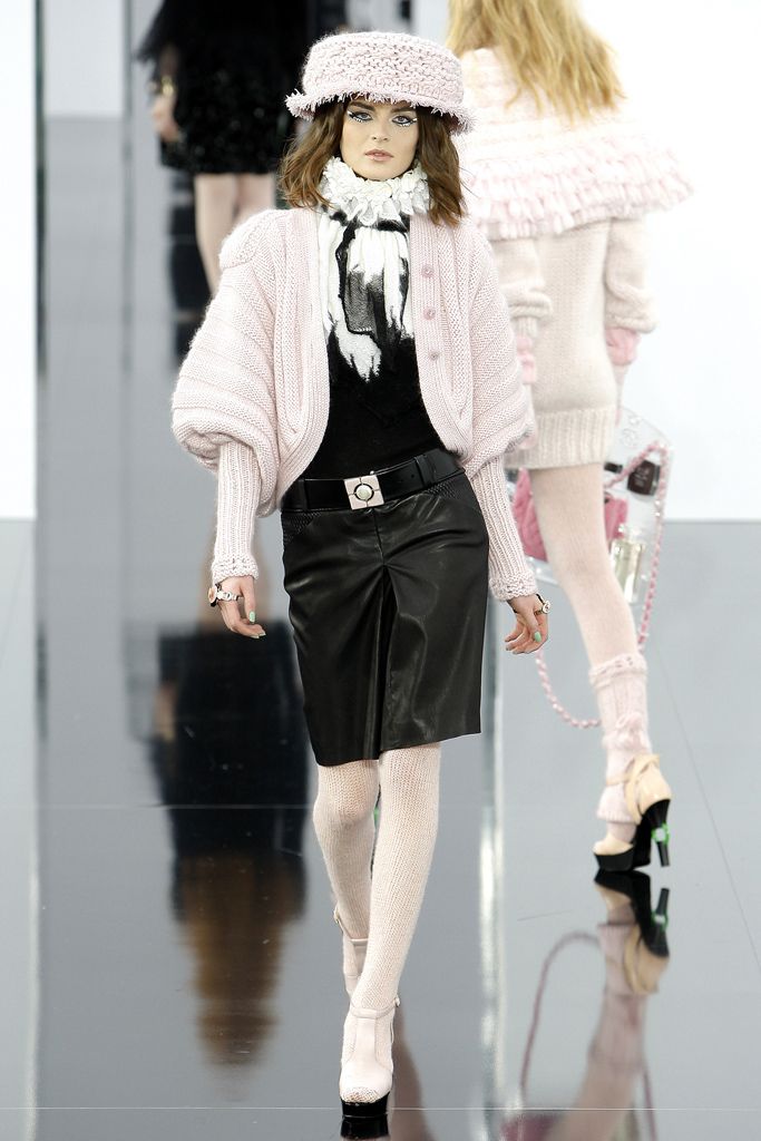 Chanel F/W 09 Look 184