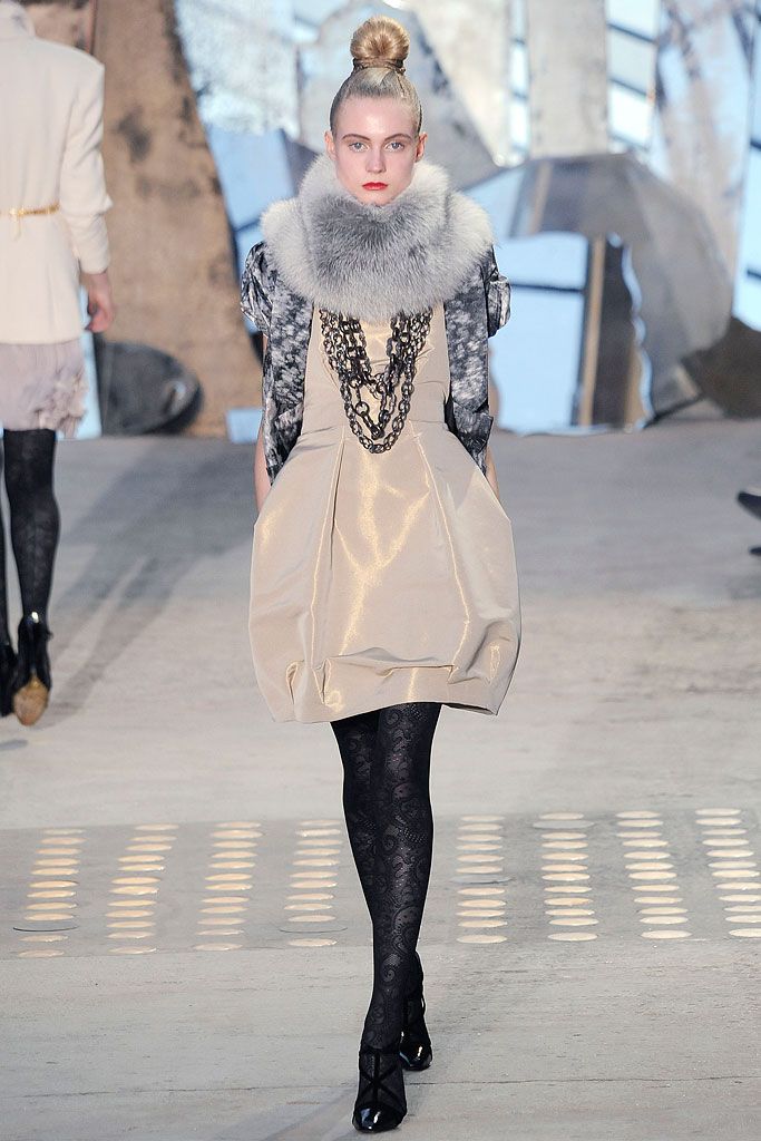 Christian Lacroix F/W 09 Look 123