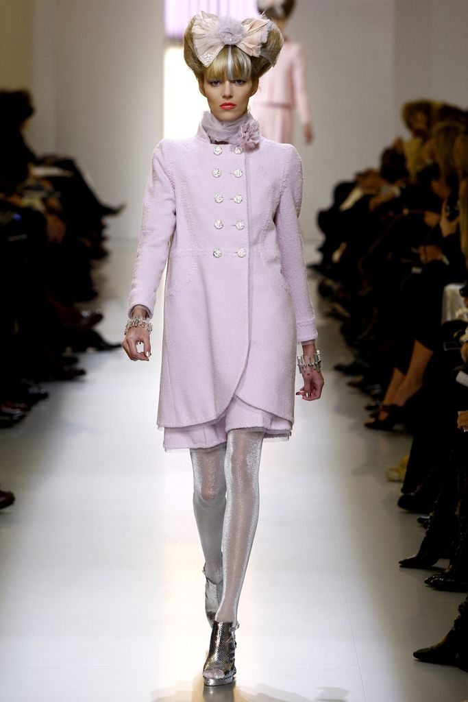 Chanel S/S 10 Couture Look 43