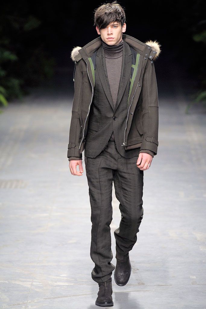 Costume National F/W 10 Menswear Look 24