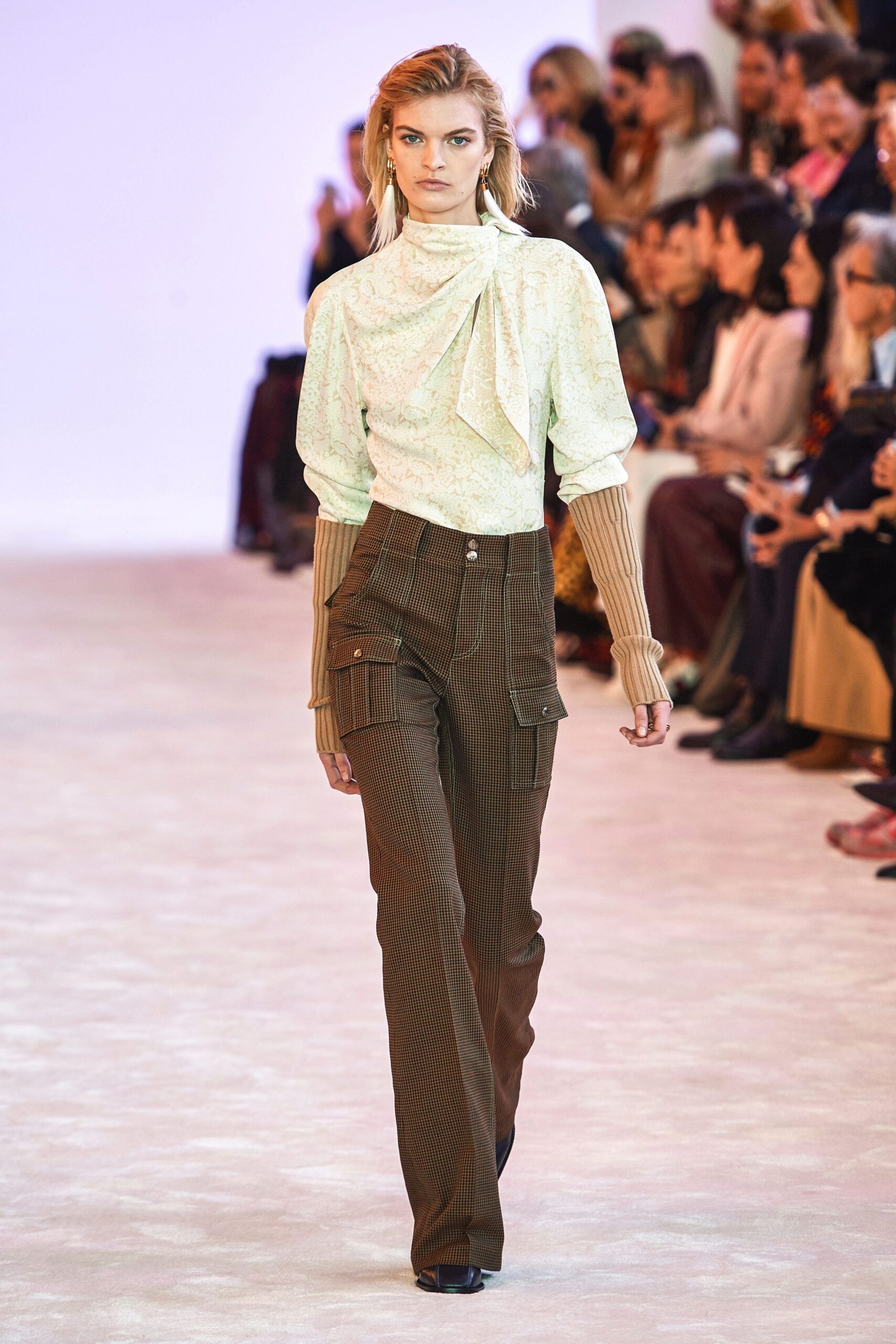 Chloé F/W 19 Look 335