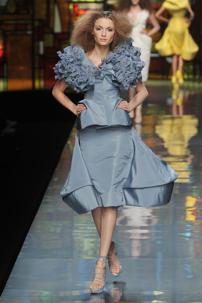 Christian Dior S/S 09 Couture Look 31