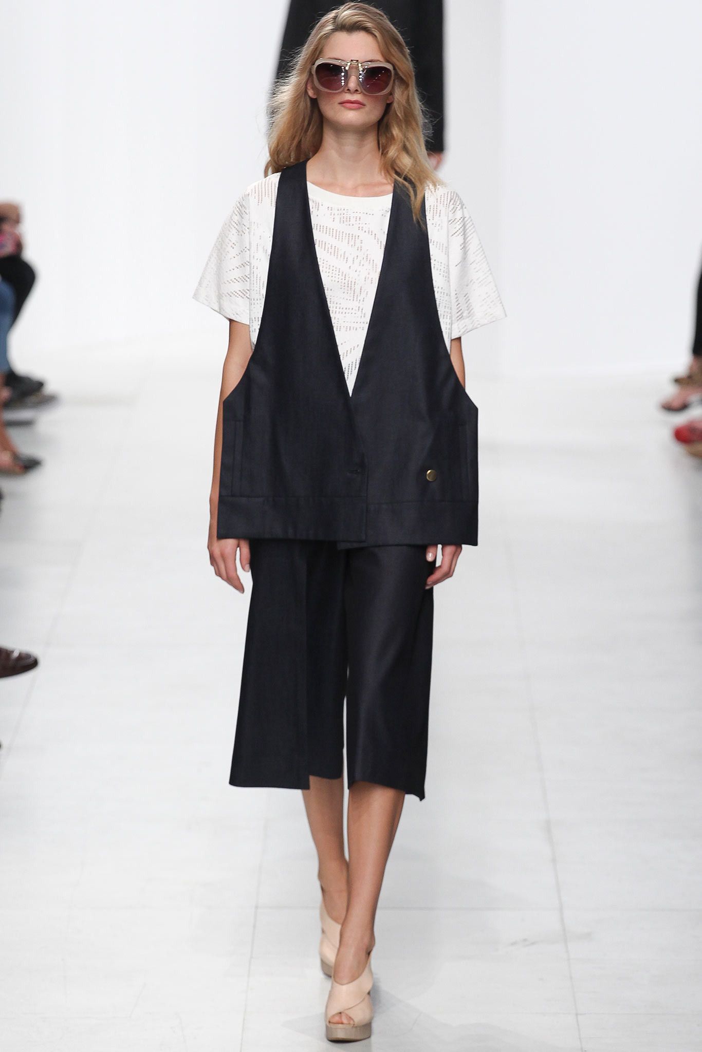 Chalayan S/S 14 Look 78