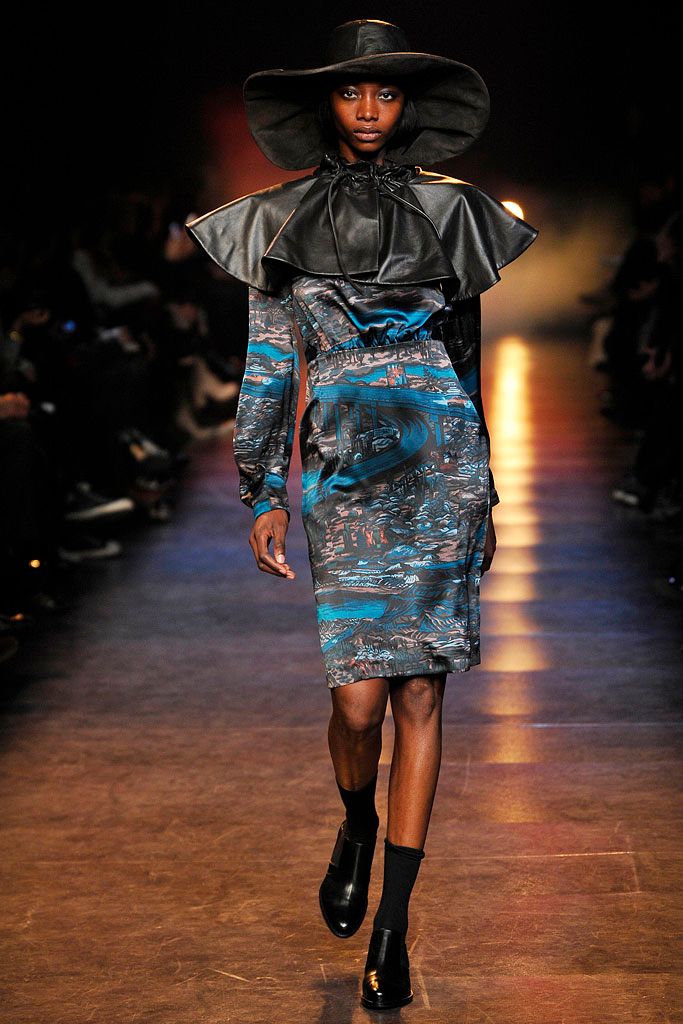 Chalayan F/W 10 Look 177