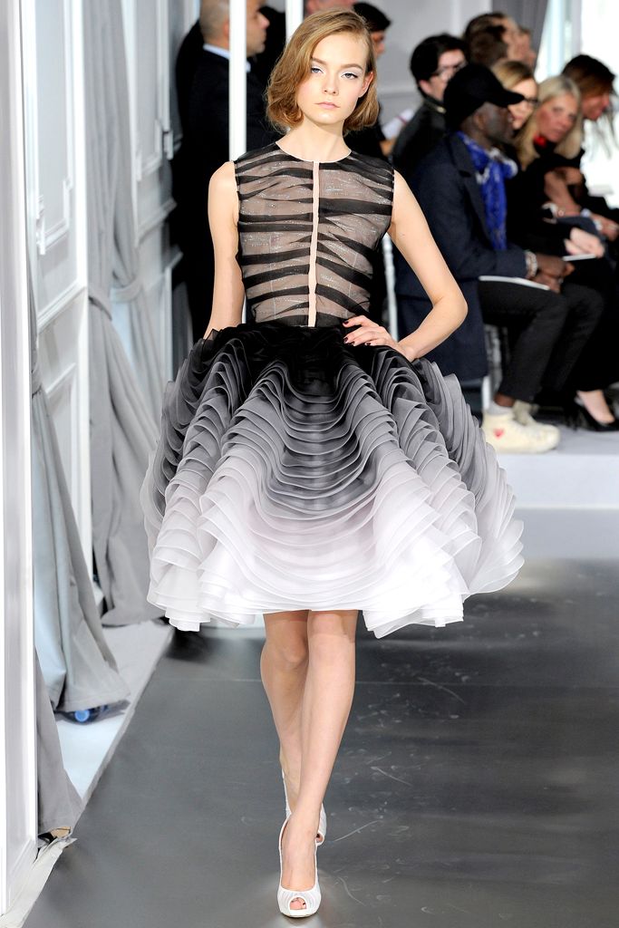 Christian Dior S/S 12 Couture Look 124