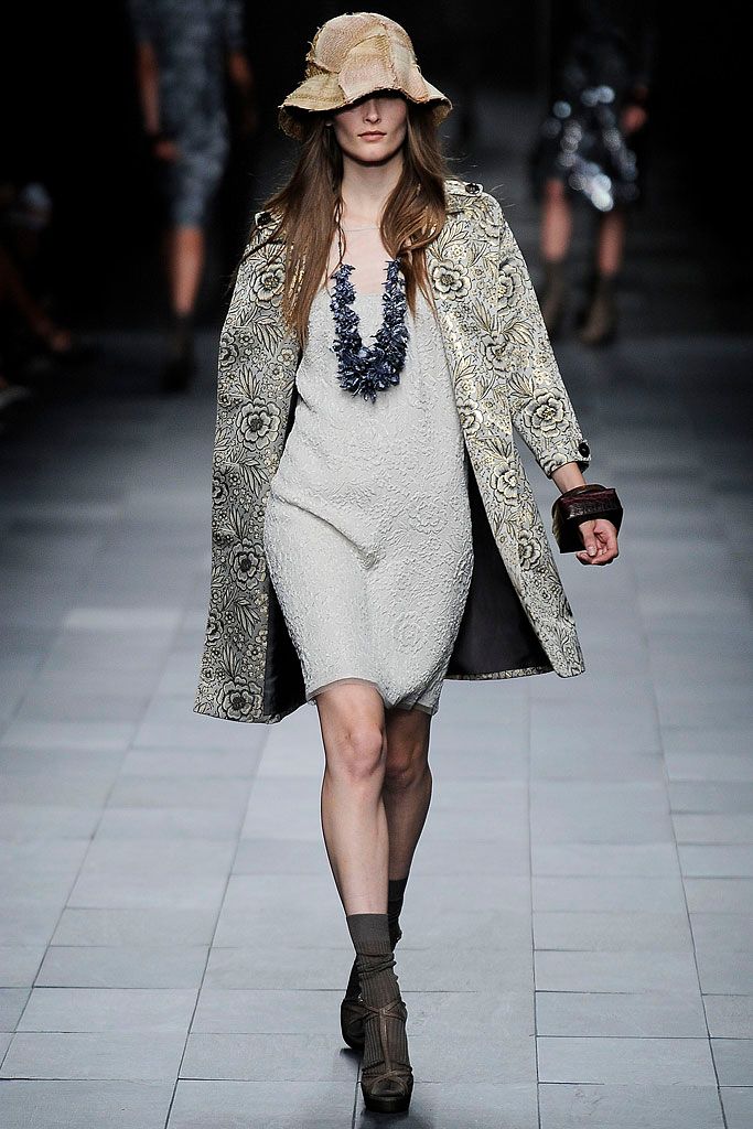 Burberry S/S 09 Look 236