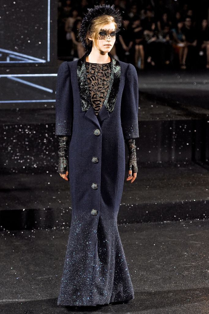 Chanel F/W 11 Couture Look 204