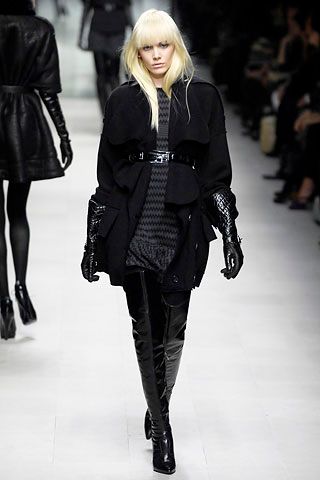Burberry F/W 07 Look 128
