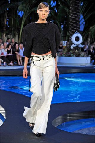 Chanel Resort 09 Look 64