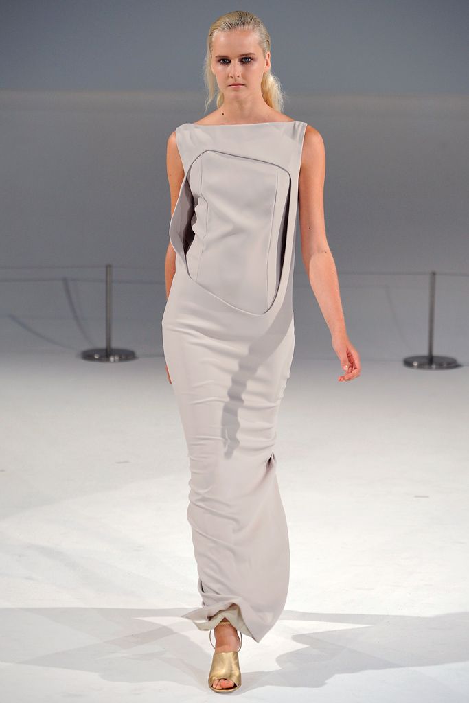 Chalayan S/S 12 Look 77