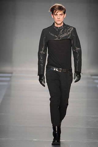 Costume National F/W 07 Menswear Look 66