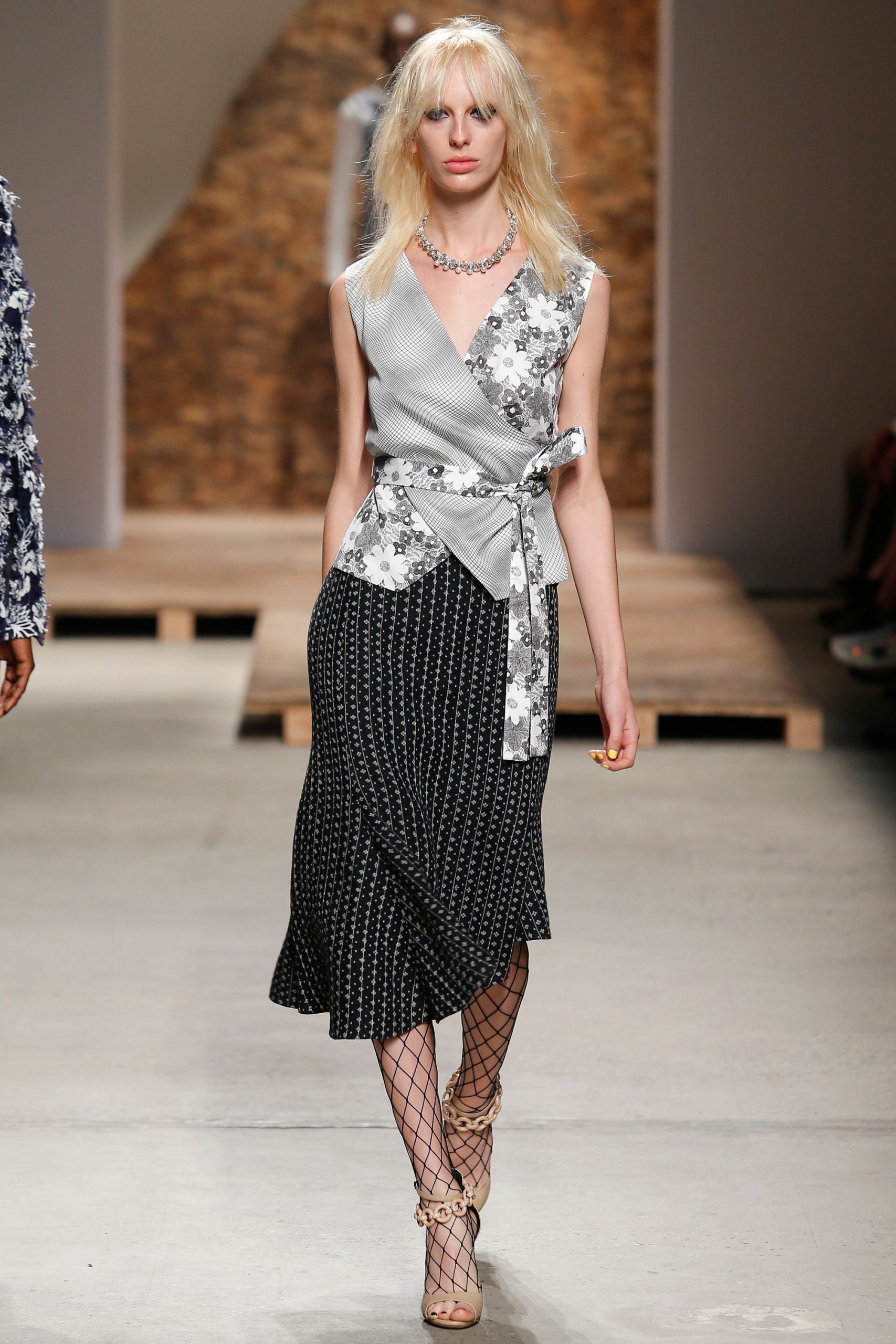 Creatures of the Wind S/S 16 Look 18