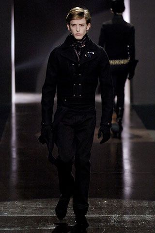 Costume National F/W 05 Menswear Look 66