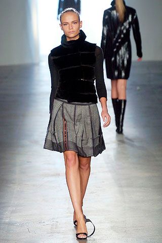 Calvin Klein Collection F/W 05 Look 162