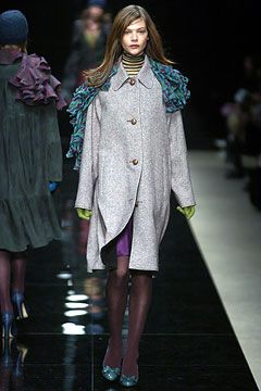 Burberry F/W 04 Look 81