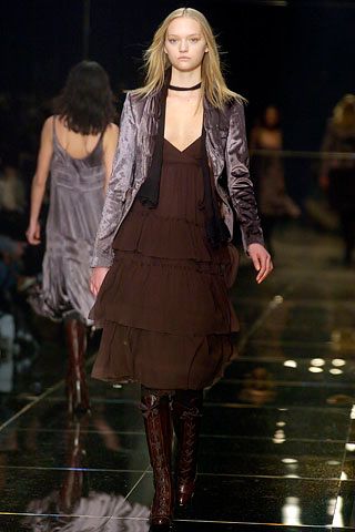 Burberry F/W 05 Look 229