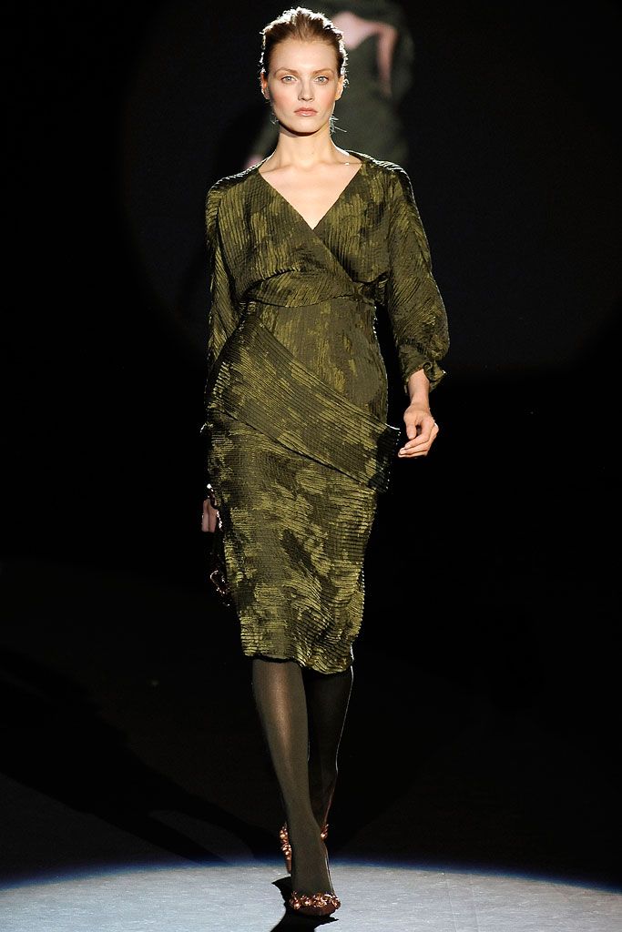 Carolina Herrera F/W 09 Look 30